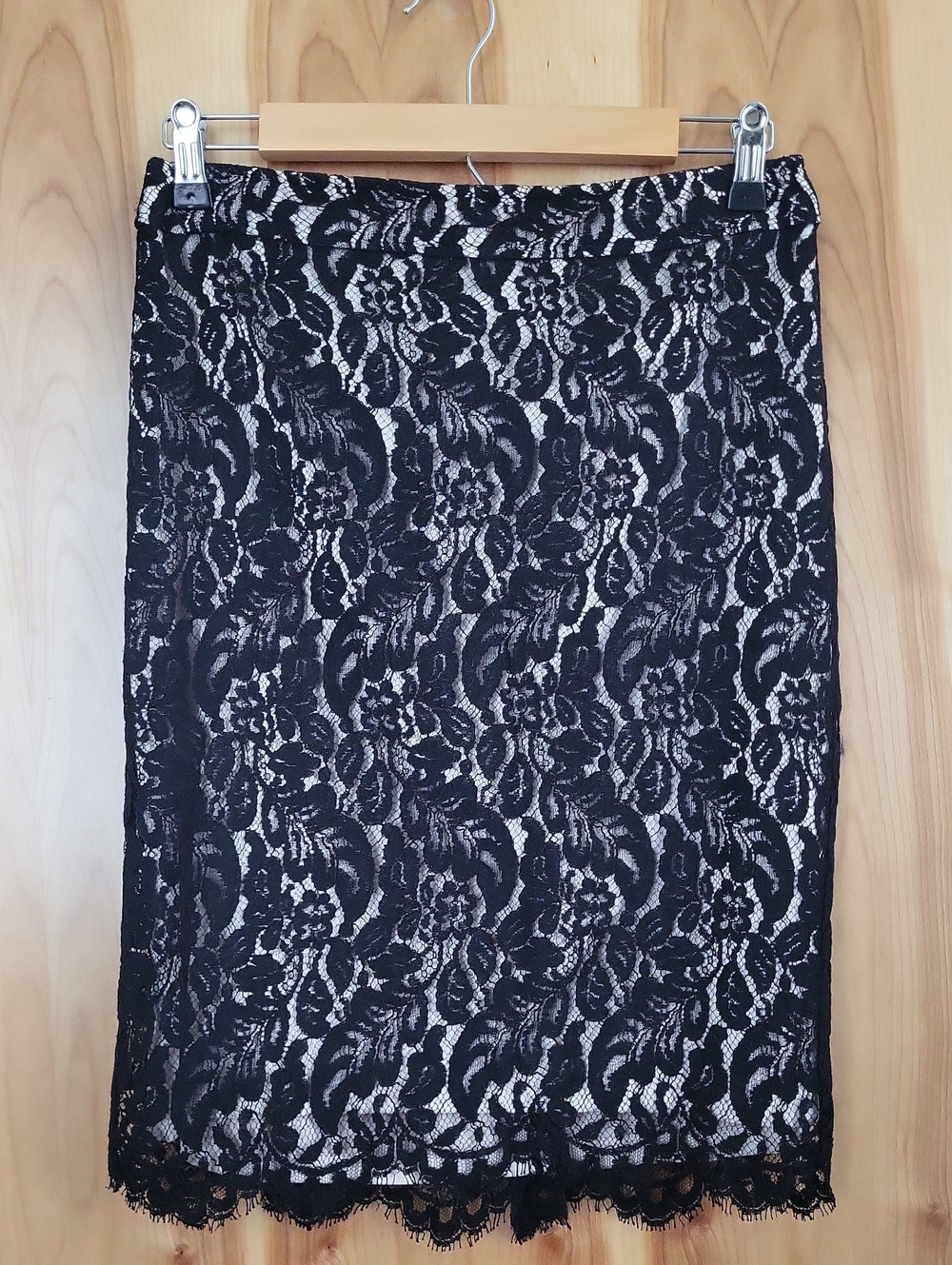 White House Black Market Black Lace Pencil Skirt